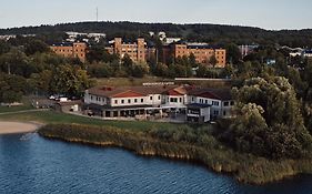 Hasse Pa Sjoekanten Hotell & Restaurang